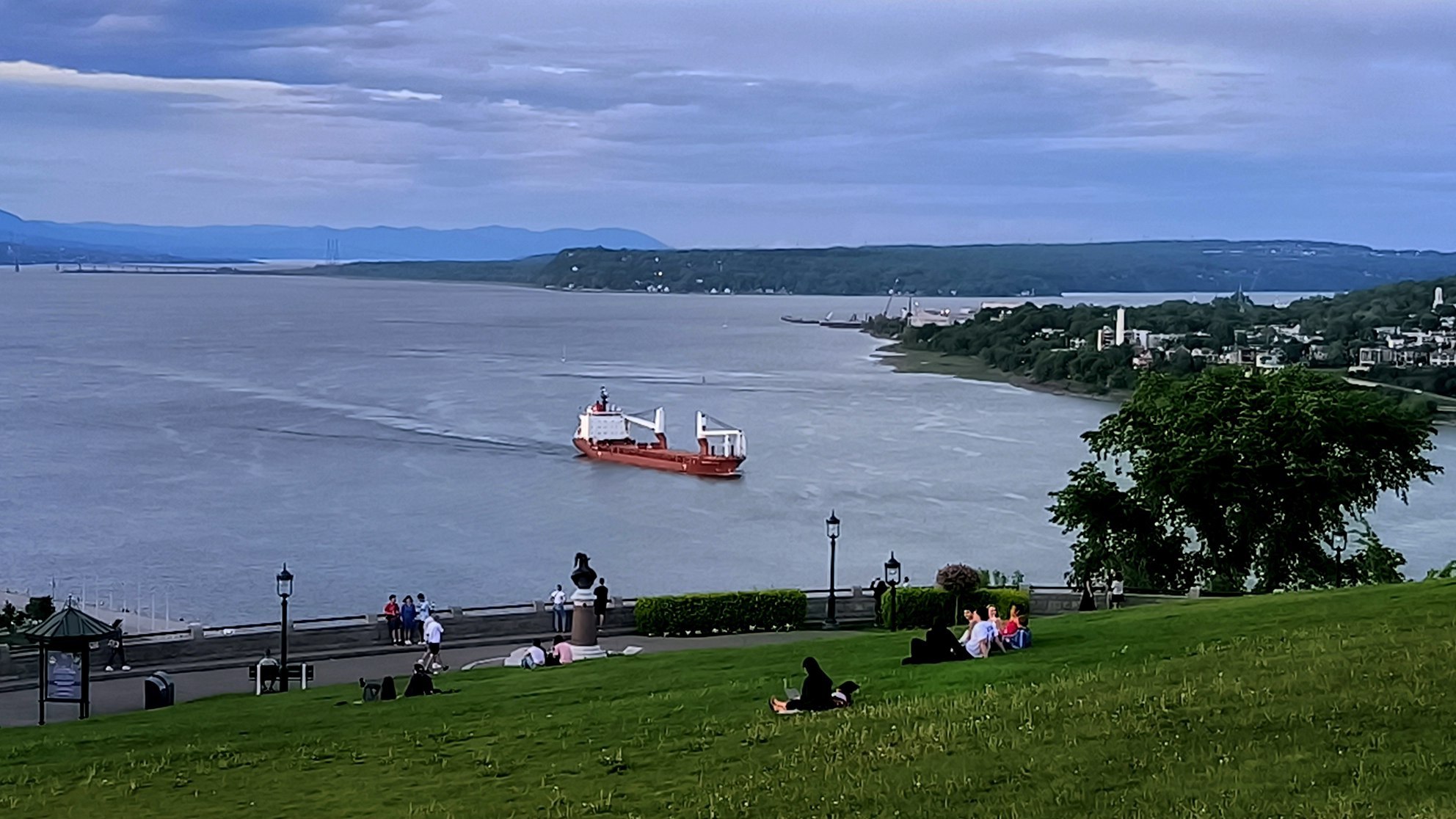 #Quebec, media 4