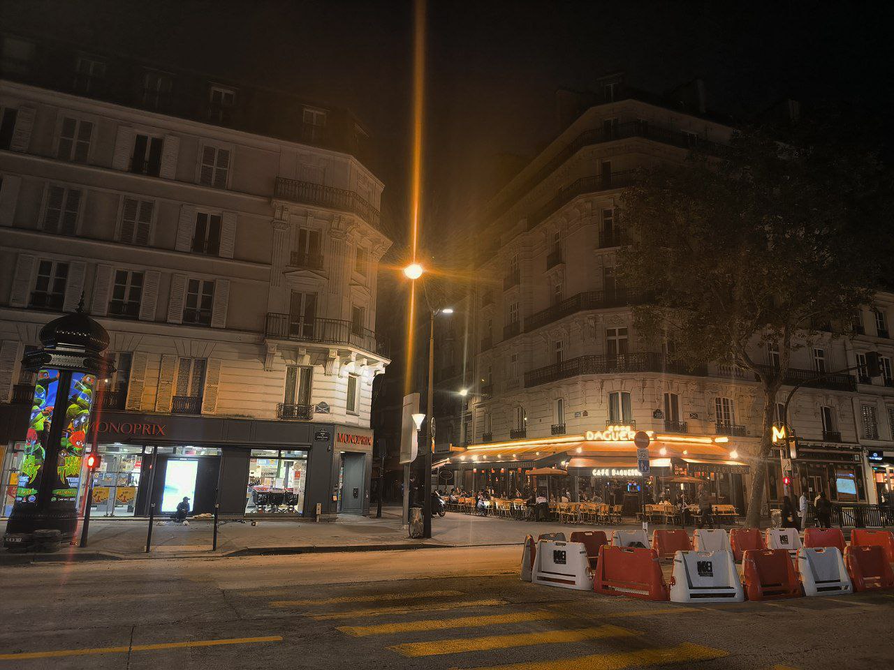 #Paris, media 3