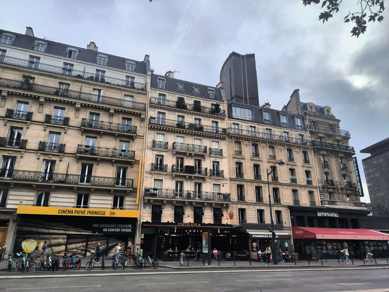 #Paris, media 1