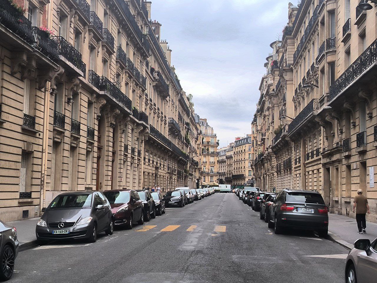 #Paris, media 6