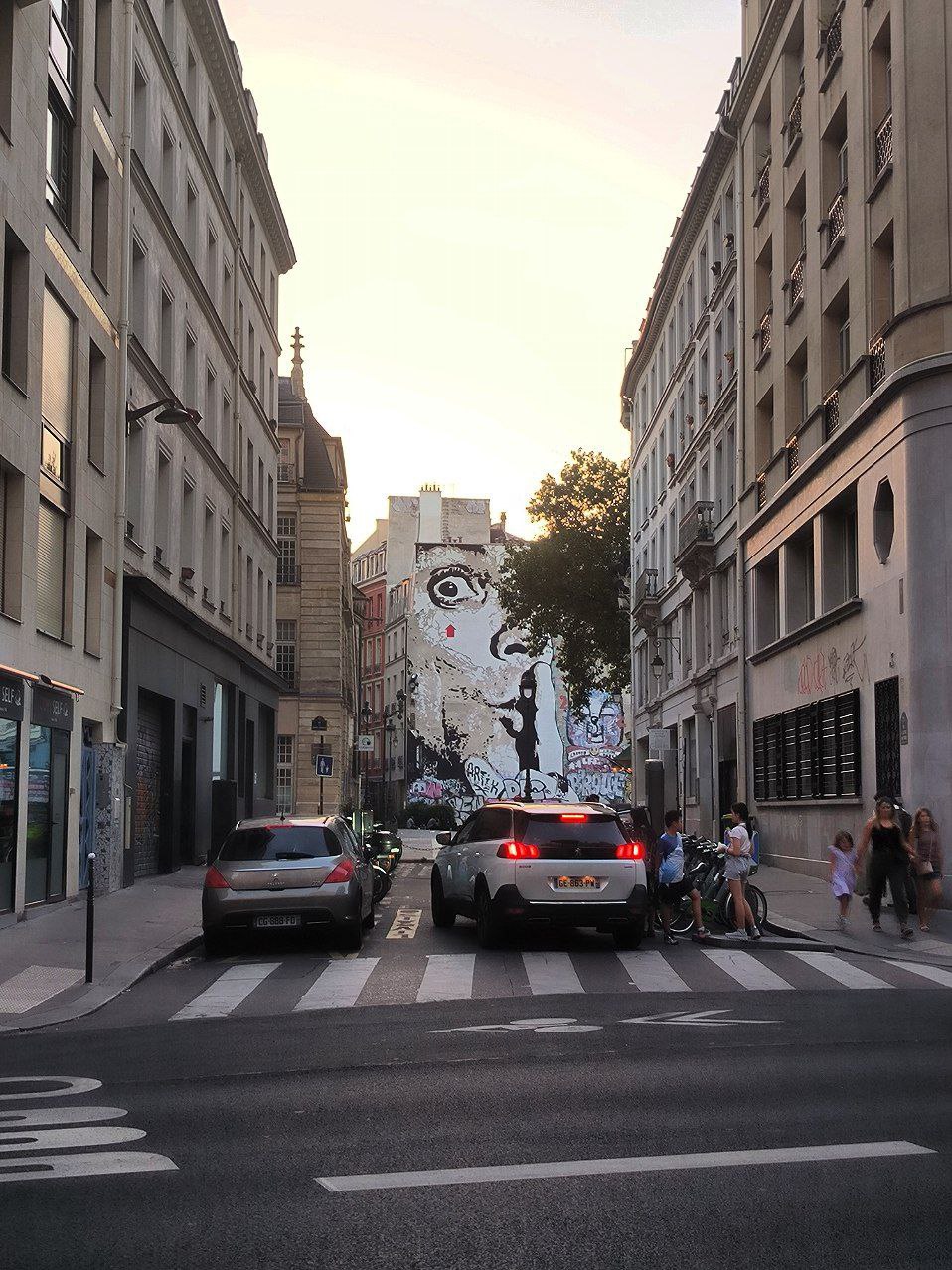 #Paris, media 3