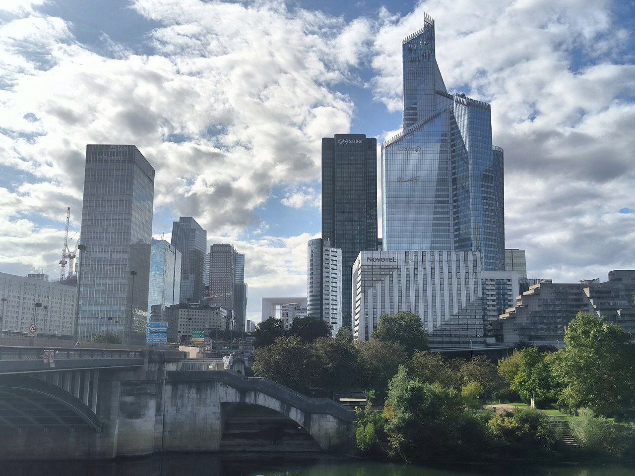 #Paris, media 6