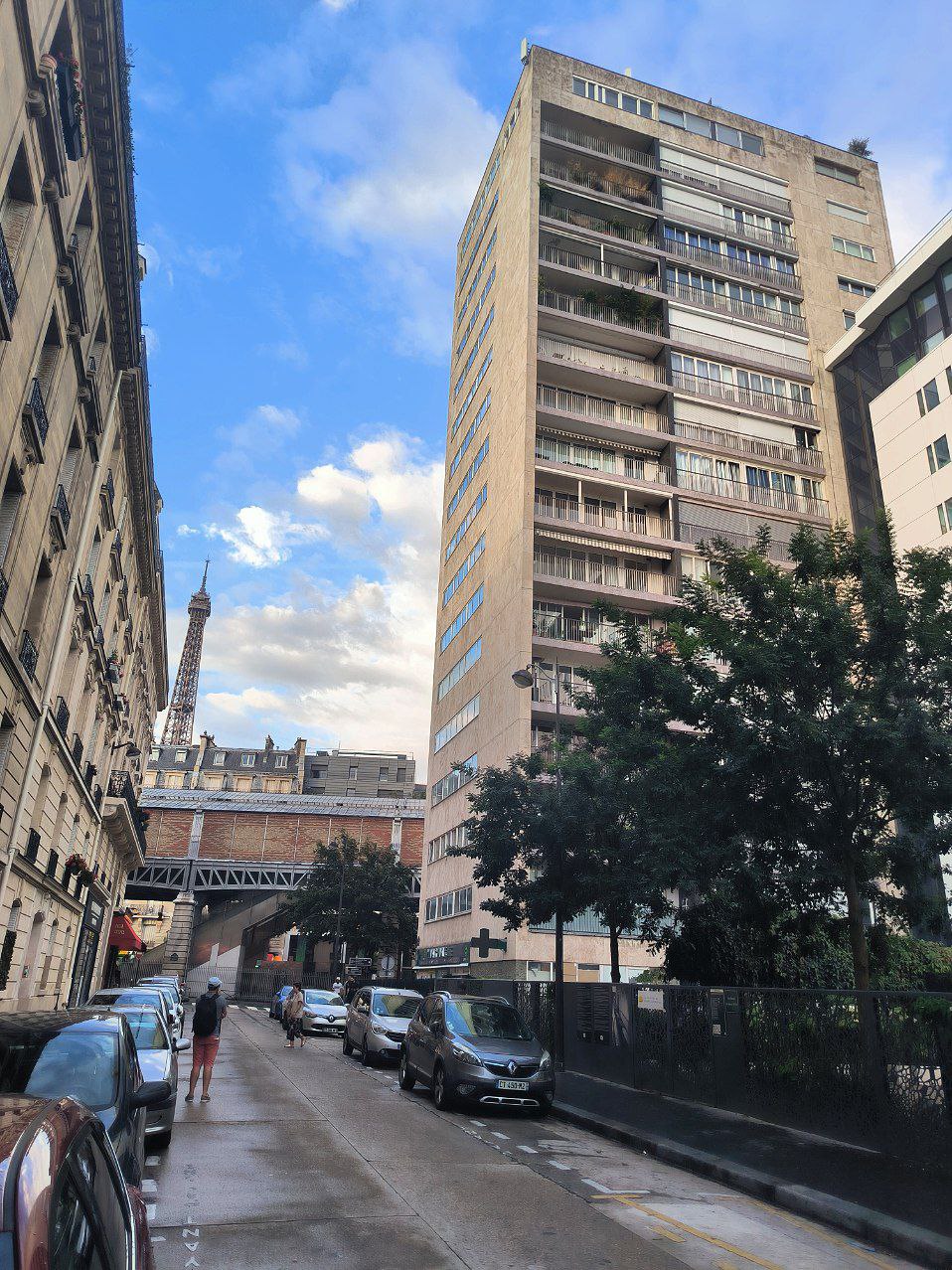#Paris, media 6