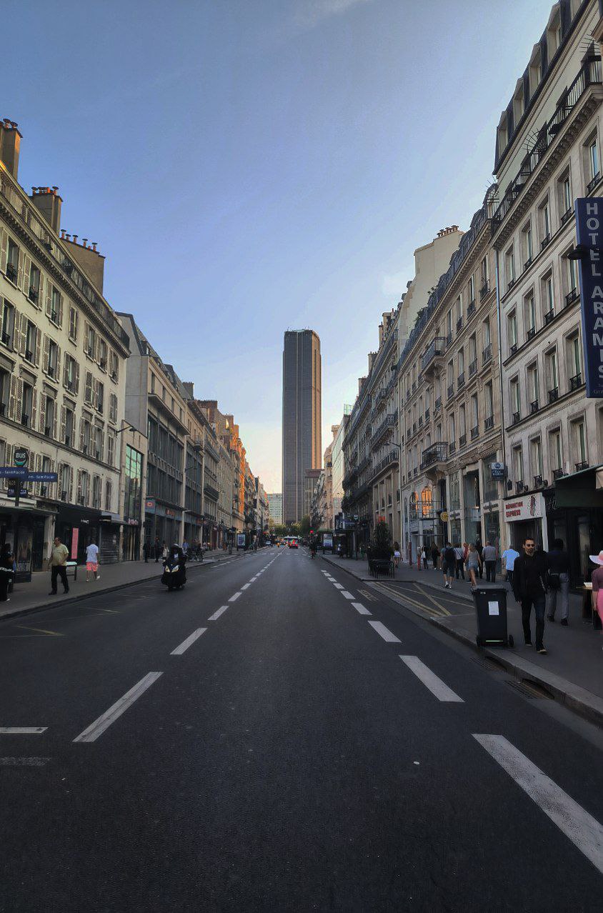 #Paris, media 1