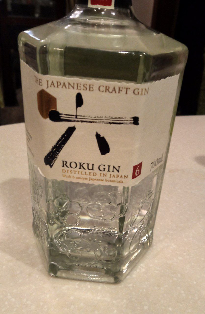 Cool, I didn't even know that Roku Gin is sold so freely in Moscow., media 1