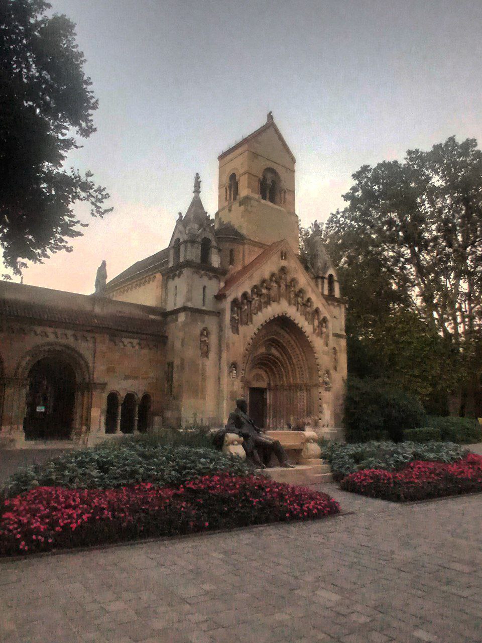 #Budapest, media 4