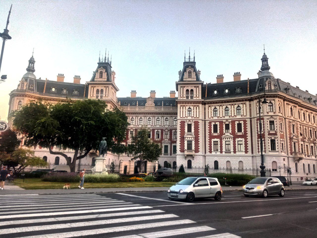 #Budapest, media 4