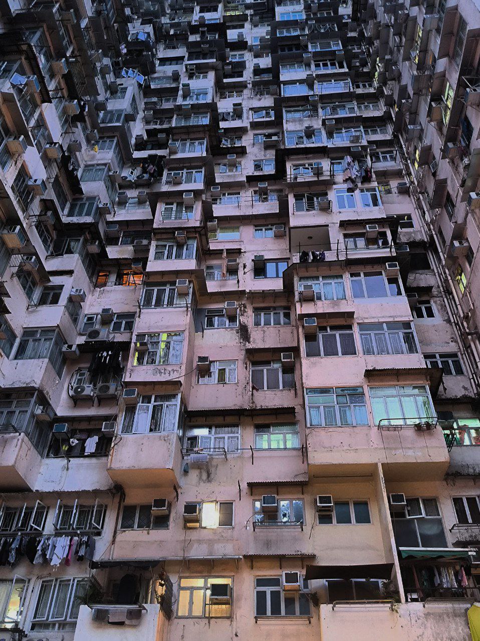 #HongKong, media 1